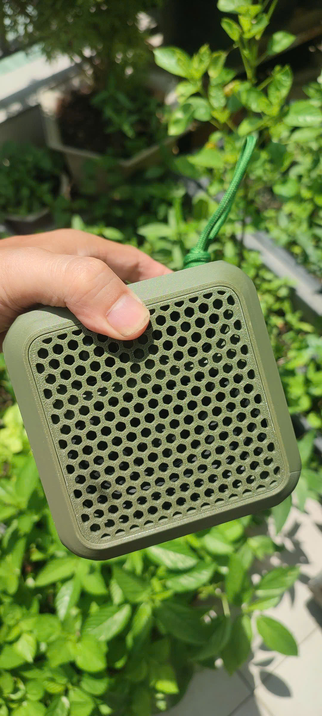 Hướng dẫn cài đặt APP LF cho Loa Bluetooth trên iPhone (iOS)